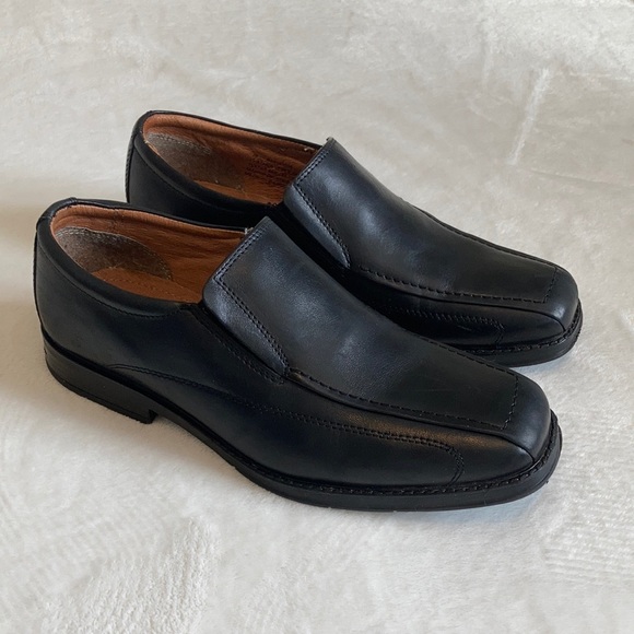 Left & Right - Mens dress shoes - Picture 1 of 3